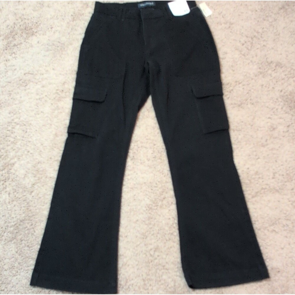 Aeropostale Women's Stretch Cargo Pants Black Flared Zip Button Pockets Casual